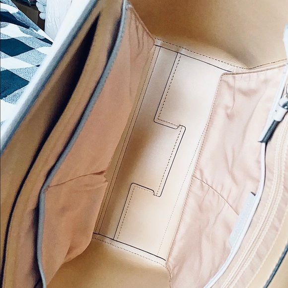 NWOT Tory Burch Parker Tote in Dust Storm - Picture 3 of 6